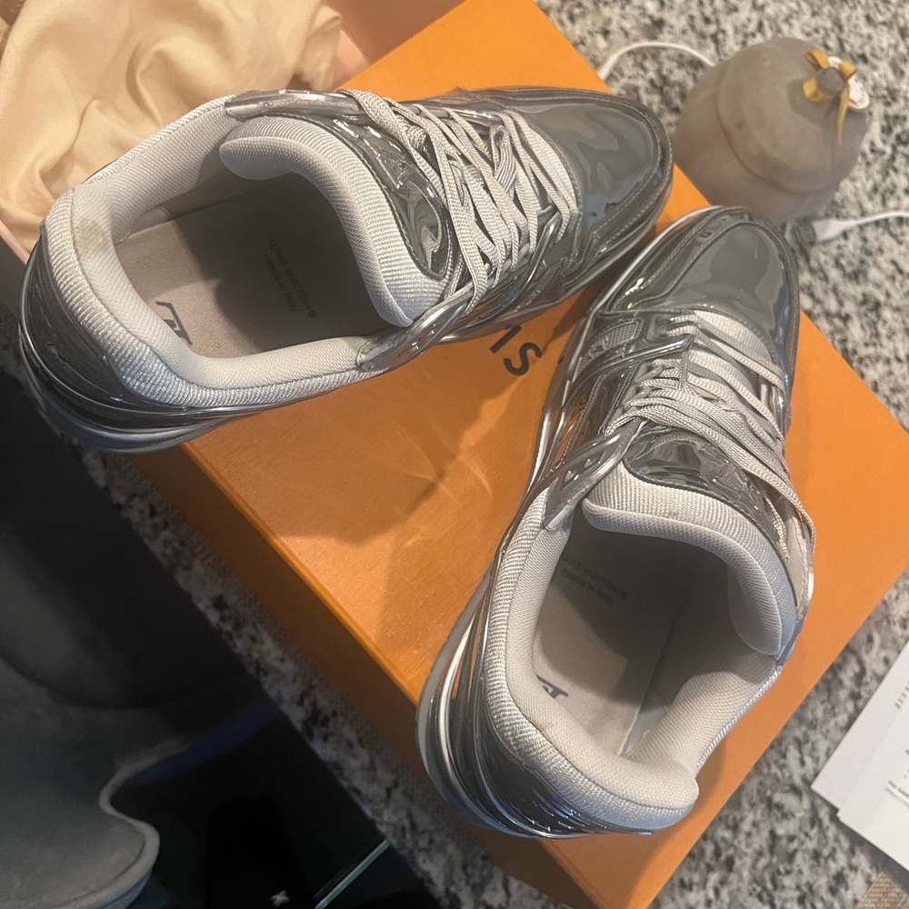 Louis Vuitton Men’s Sneakers - Size 9, Silver
